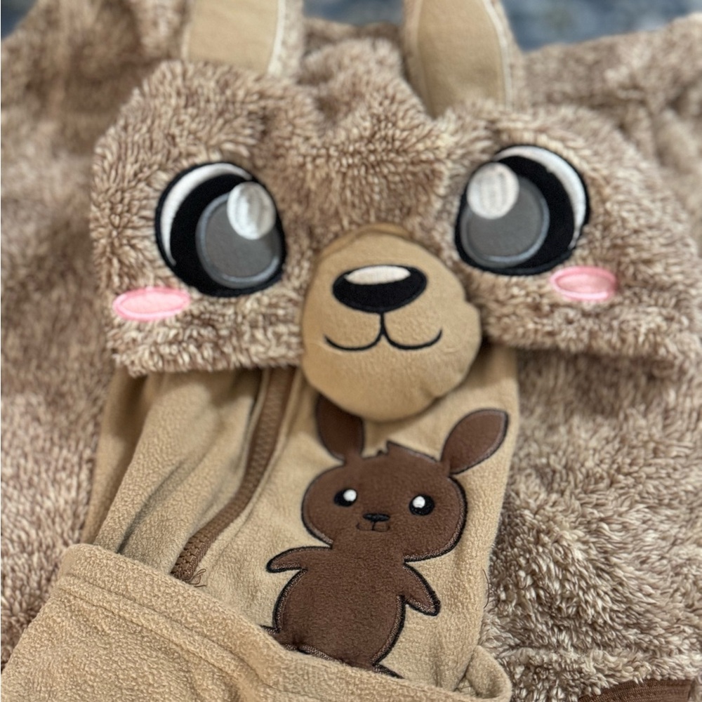 Mandee Kangaroo Onesie. #Halloween #onesie #newmom #mom and baby costume